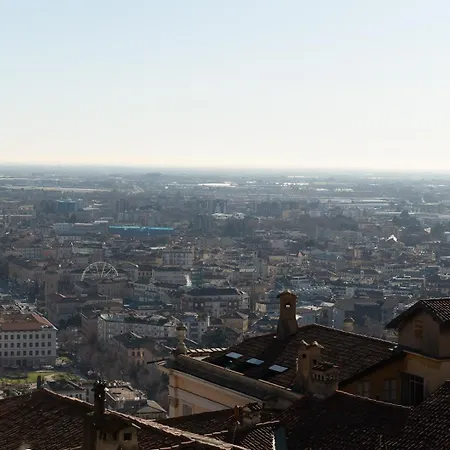 Historical Dwelling In Palazzo Terzi Villa